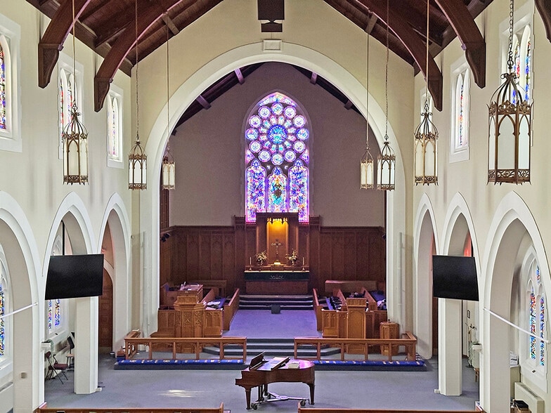 More Photos Of 14 N May St, Aurora Religious Facility For Sale