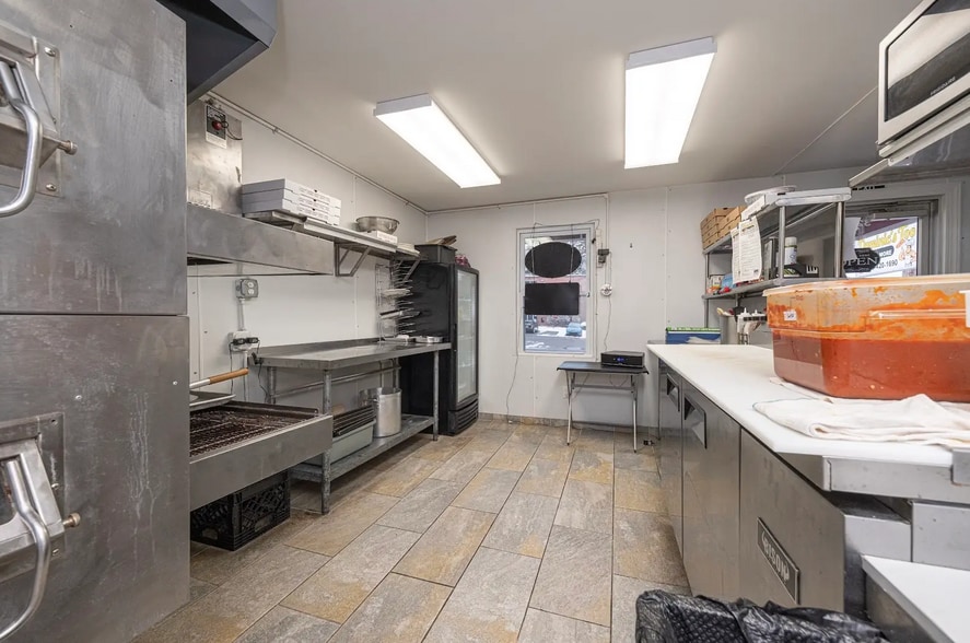 More Photos Of 3286 Babcock Blvd, Pittsburgh Restaurant For Sale