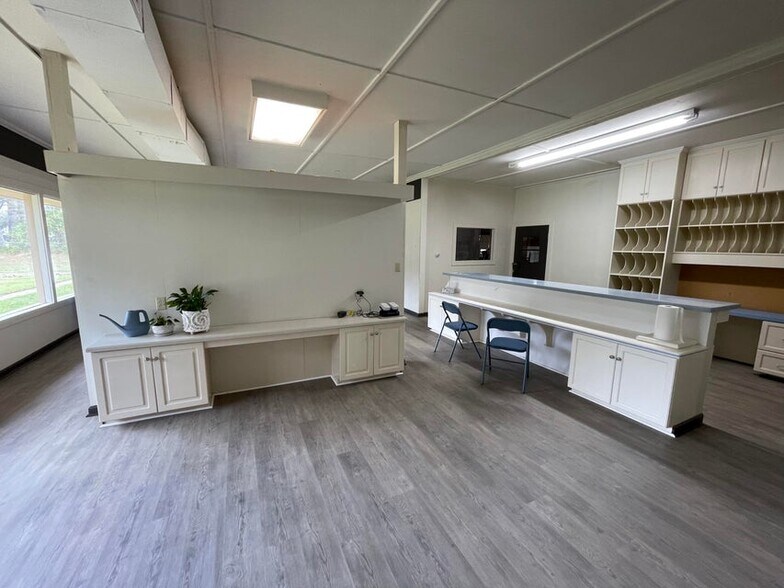 More Photos Of 1589 MS-178, Myrtle Research And Development For Sale