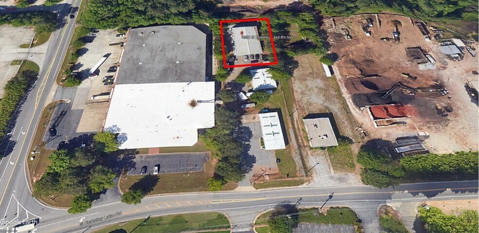 More Photos Of 4590 S Berkeley Lake Rd, Berkeley Lake Warehouse For Sale