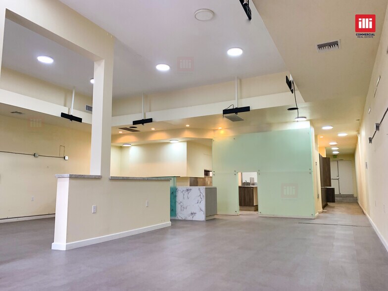 More Photos Of 18606-18612 Ventura Blvd, Tarzana Storefront For Lease