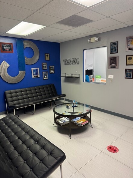 More Photos Of 16666 NE 19th Ave, North Miami Beach Office For Lease