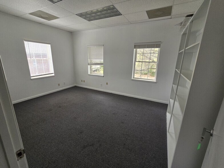More Photos Of 2730 E WT Harris Blvd, Charlotte Office For Lease