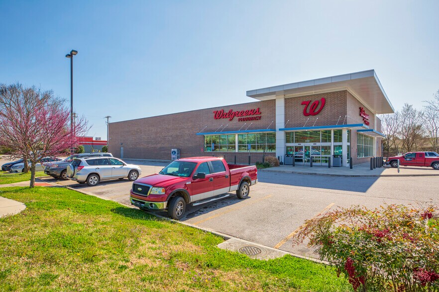 More Photos Of 1500 Piney Forest Rd, Danville Drugstore For Lease