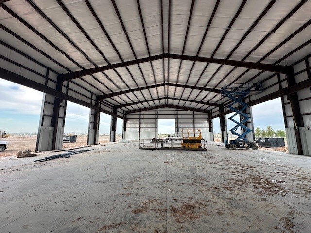 More Photos Of 3200 CR 1255, Midland Warehouse For Lease