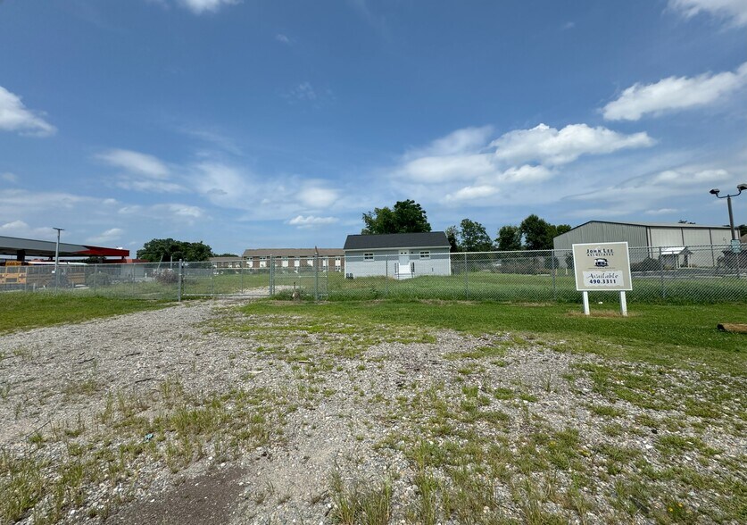 More Photos Of 5652 Bayside Rd, Virginia Beach Office For Sale