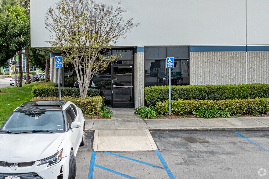 More Photos Of 10725 Springdale Ave, Santa Fe Springs Warehouse For Lease