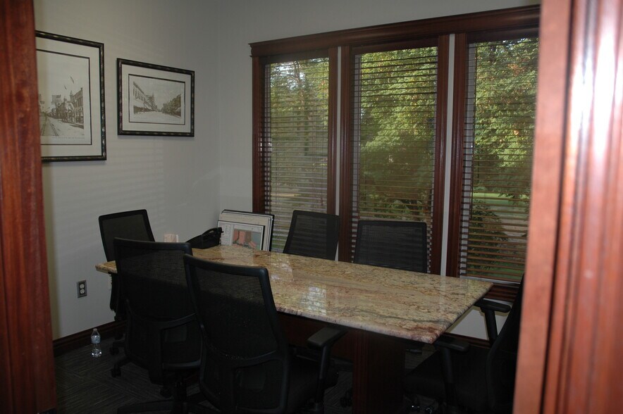 More Photos Of 5987 W State St, Boise Office For Lease