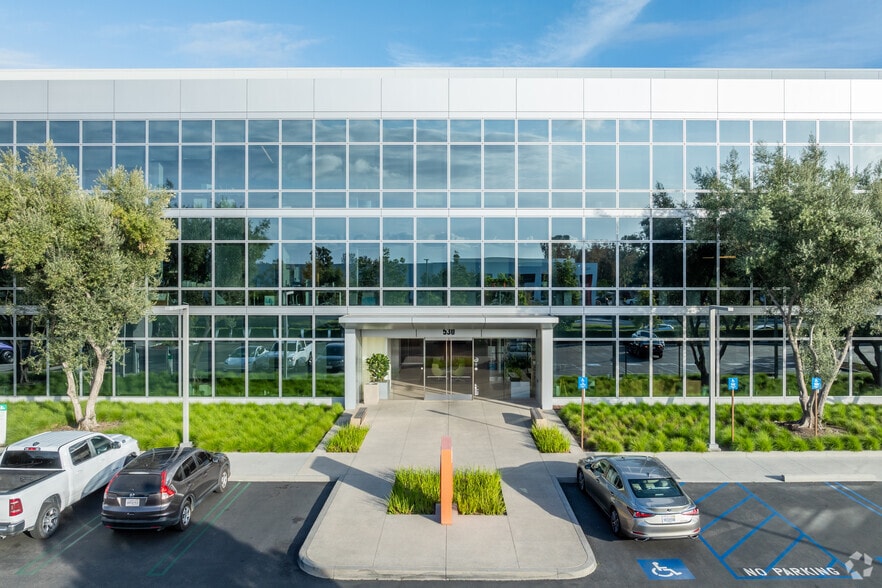 More Photos Of 530 Technology Dr, Irvine Coworking Space