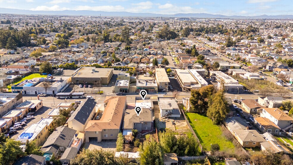 More Photos Of 8016 MacArthur Blvd, Oakland Apartments For Sale