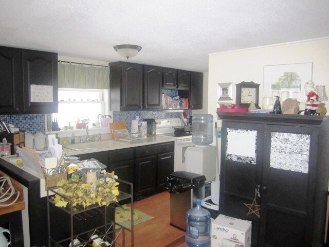 More Photos Of 722 Main St, Weston Service Station For Sale