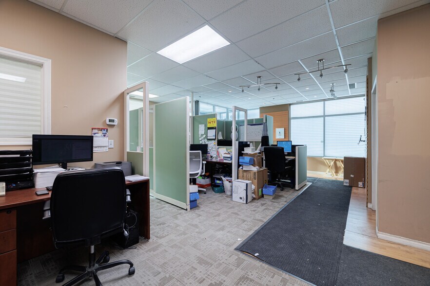 More Photos Of 6701-6777 Fairmount Dr SE, Calgary Warehouse For Lease