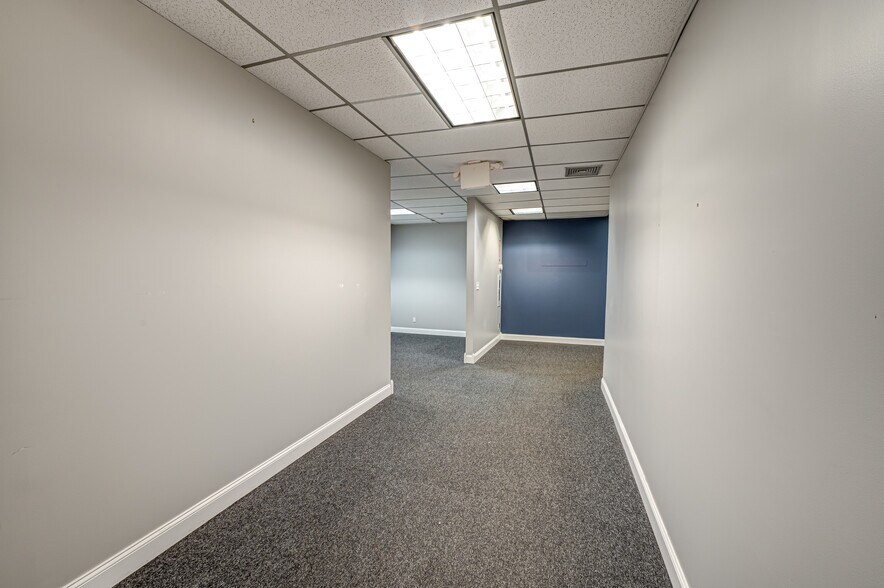 More Photos Of 1800 Ocean Ave, Ronkonkoma Light Distribution For Lease