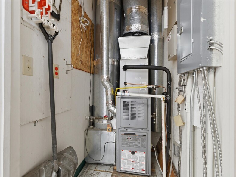 More Photos Of 2225 Green Vista Blvd, Sparks Office For Sale