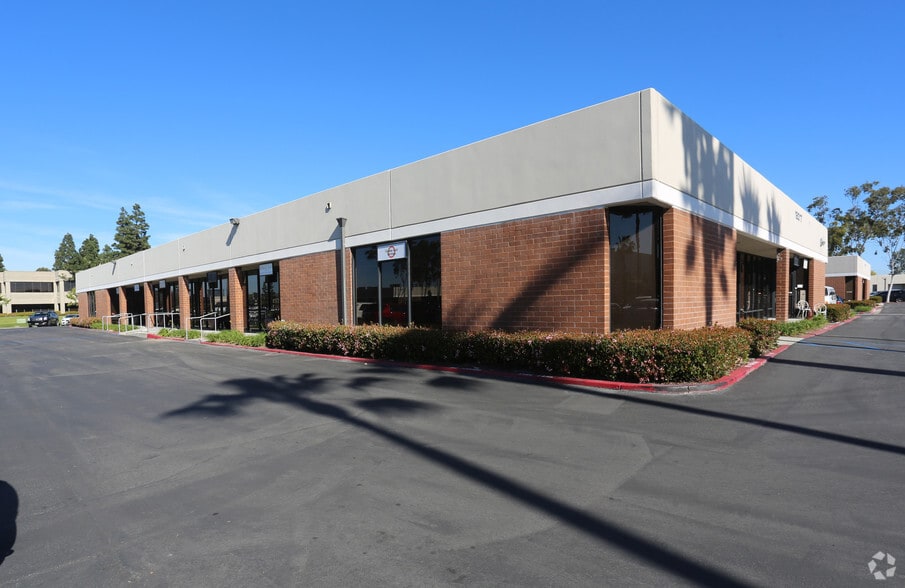 More Photos Of 17775 Main St, Irvine Unknown For Lease