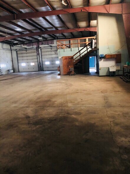 More Photos Of 1010 Town Rd, West Chicago Truck Terminal For Sale
