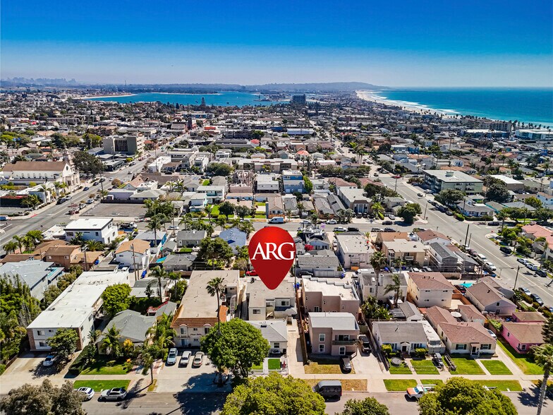 More Photos Of 935 Chalcedony St, San Diego Apartments For Sale