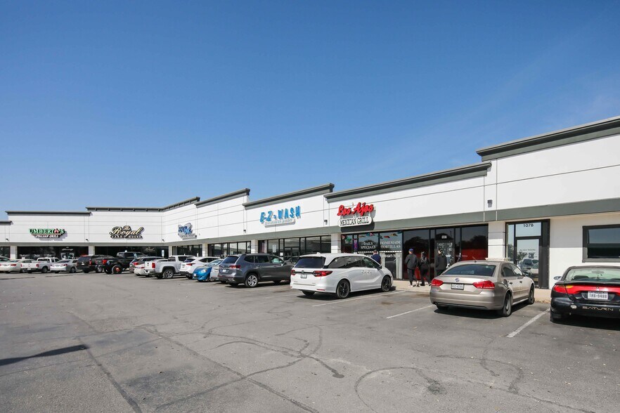 More Photos Of 7616 Culebra Rd, San Antonio Unknown For Lease