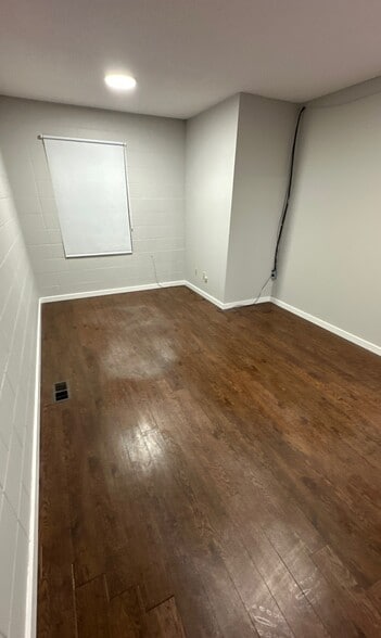 More Photos Of 6604 82 Av NW, Edmonton Office For Lease
