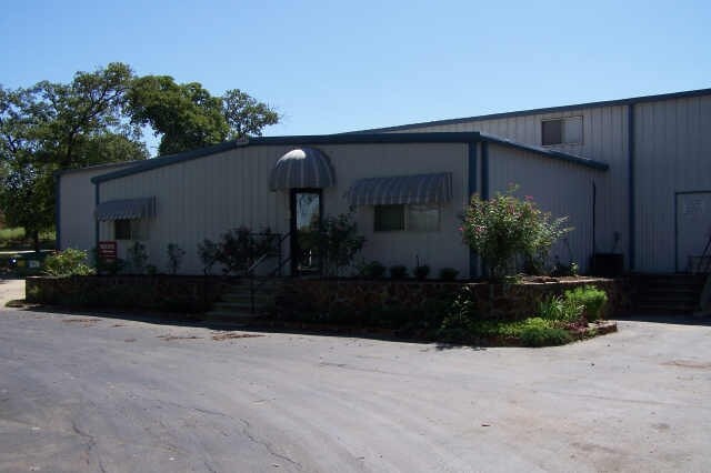 More Photos Of 6100 Conveyor Dr, Burleson Warehouse For Lease