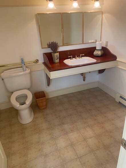 More Photos Of 413 Route 6A, East Sandwich Office Residential For Sale