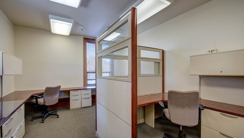 More Photos Of 915 Diablo Ave, Novato Office For Sale