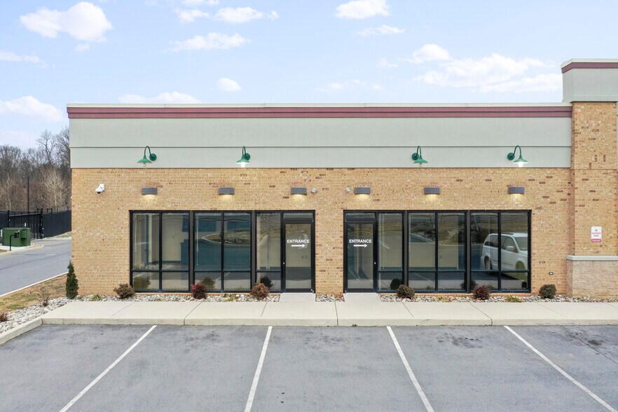 More Photos Of 15 Compass Pt, Martinsburg Office For Lease