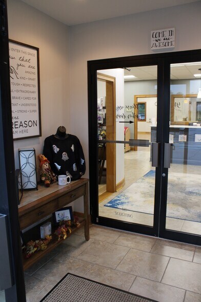 More Photos Of 660 Patrick Pl, Brownsburg Office For Sale