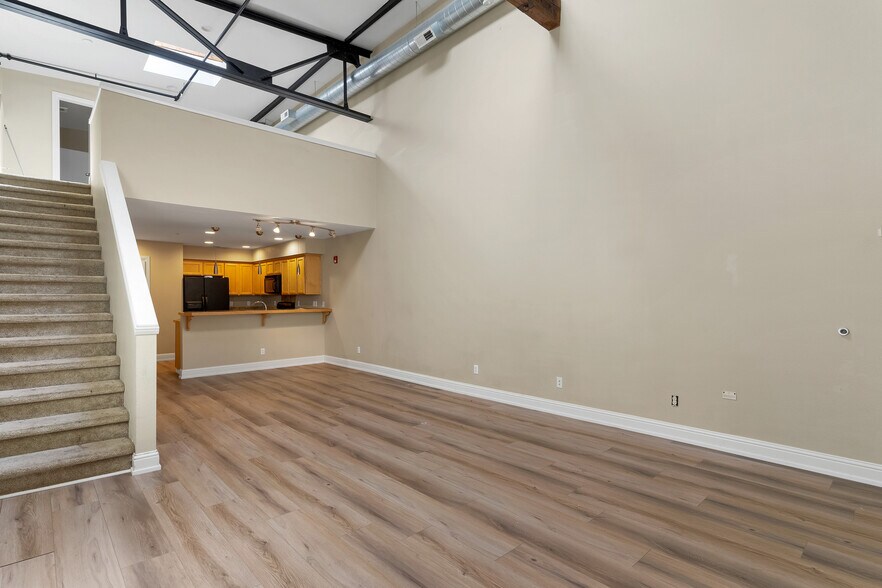 More Photos Of 145 Liberty St NE, Salem Apartments For Sale