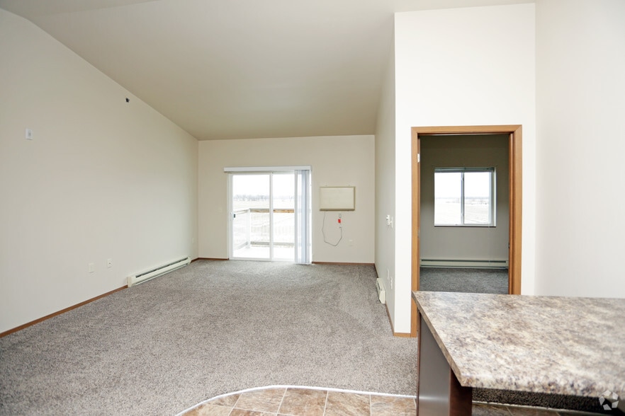 More Photos Of 1300-1302 Quiniela Dr, North Sioux City Apartments For Sale