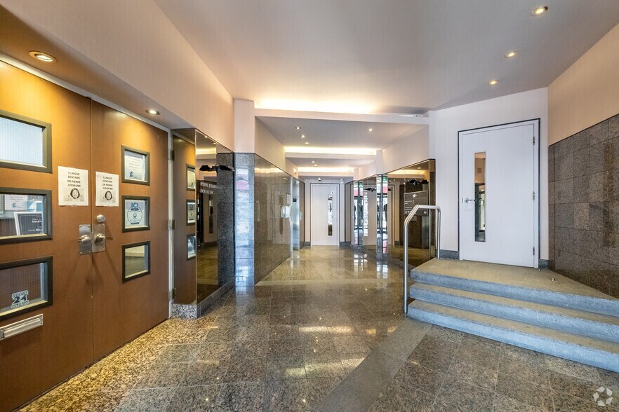 More Photos Of 4994 Rue Beaubien E, Montréal Office For Lease