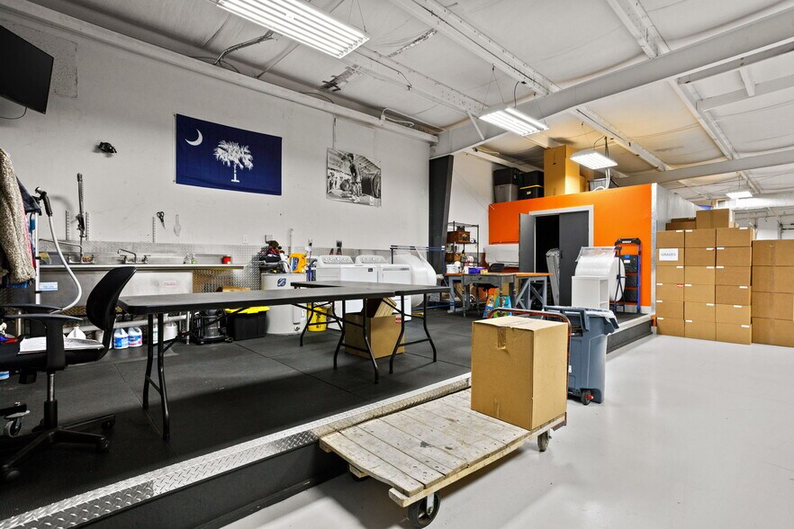 More Photos Of 340 Interstate Blvd, Greenville Warehouse For Sale