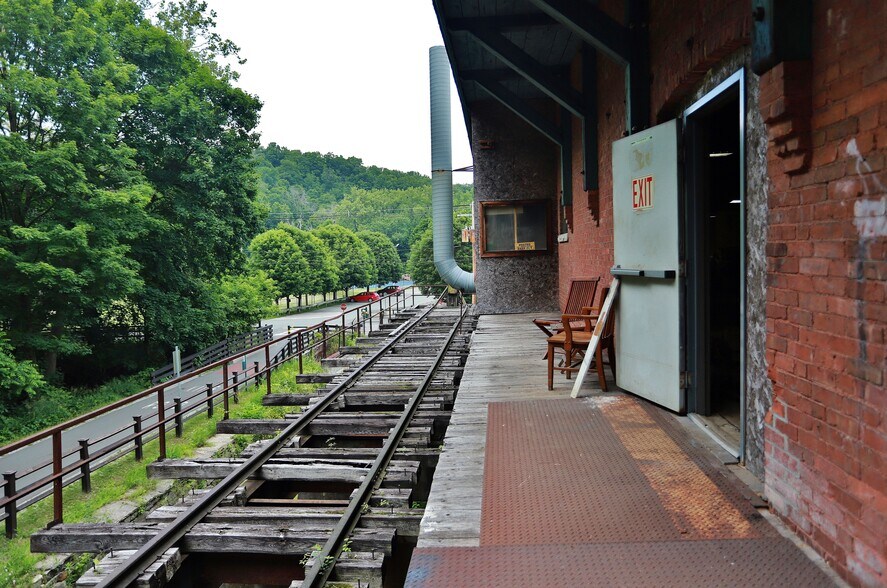 More Photos Of 12 Harmony St, Adams Warehouse For Sale