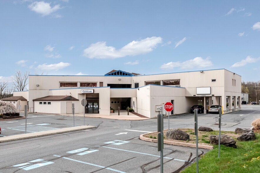 More Photos Of 2937 Rt 611, Tannersville Office For Lease