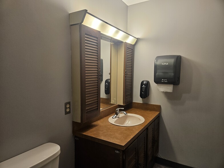 More Photos Of 3265 Main St, Weirton Bank For Sale
