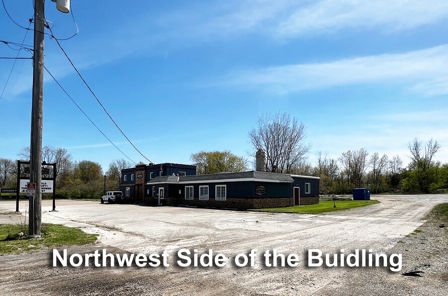 More Photos Of 2813 Liberty Ave, Vermilion Bar For Sale