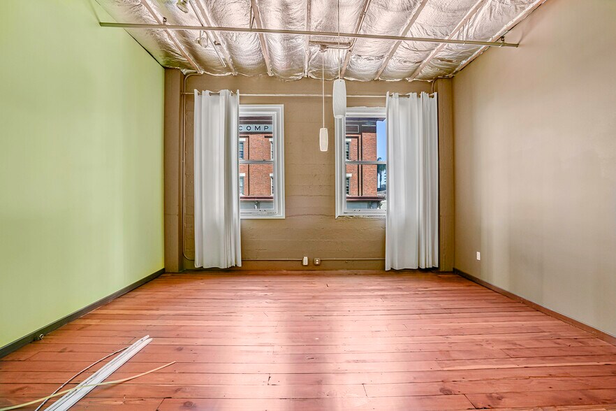 More Photos Of 629-639 J St, San Diego Storefront Retail Office For Lease