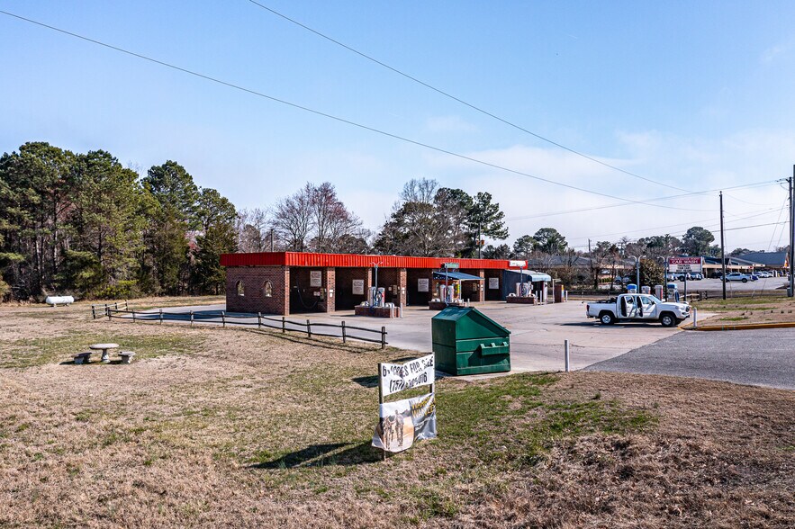 More Photos Of 1843 George Washington Memorial Hwy, Gloucester Point Carwash For Sale