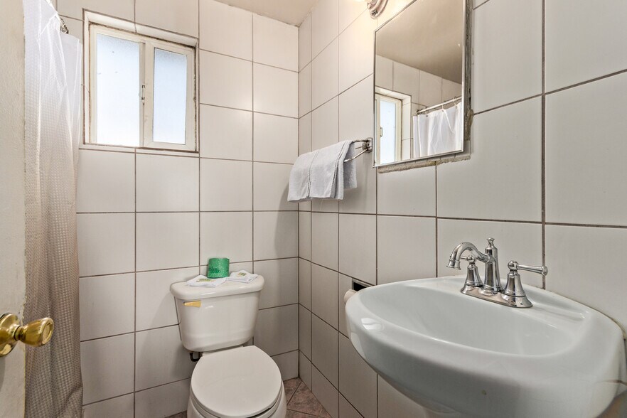 More Photos Of 8008 E Main St, Mesa Hotel For Sale