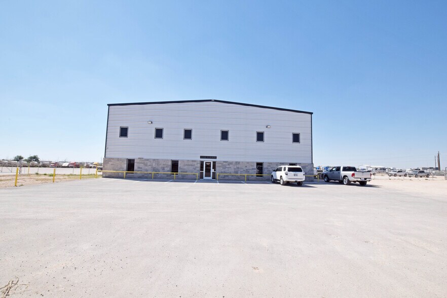 More Photos Of 2250 Dixie Blvd, Odessa Industrial For Sale