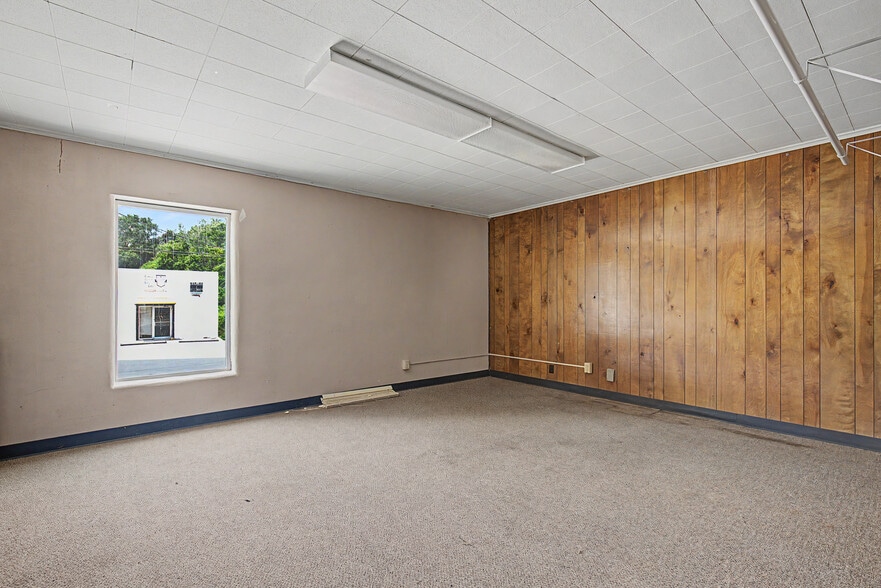 More Photos Of 1117 10th St, Huntsville Office For Lease