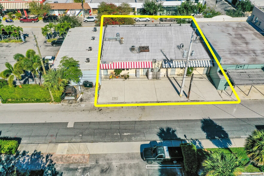 More Photos Of 420 Northwood Rd, West Palm Beach Storefront For Lease