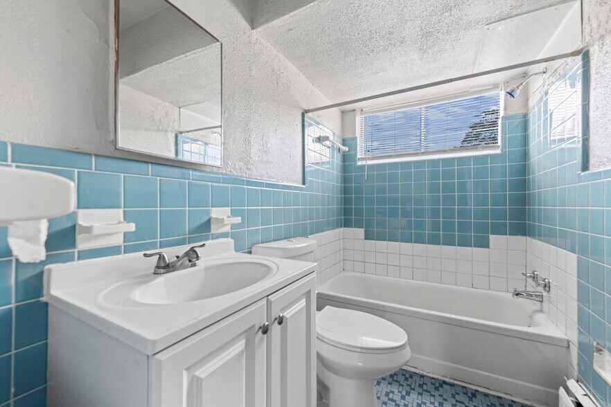 More Photos Of 19625 Conant, Detroit Multifamily For Sale