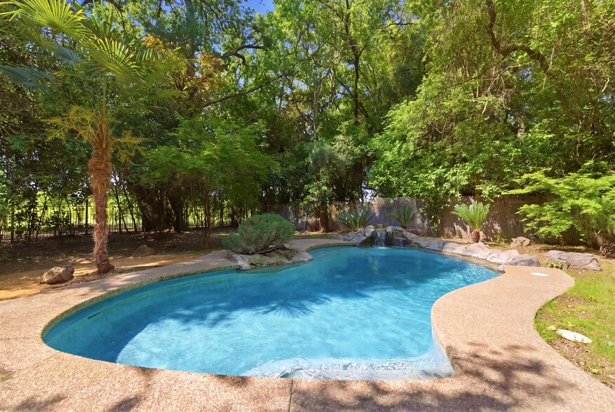 More Photos Of 9345 Stanford Ln, Durham Winery Vineyard For Sale