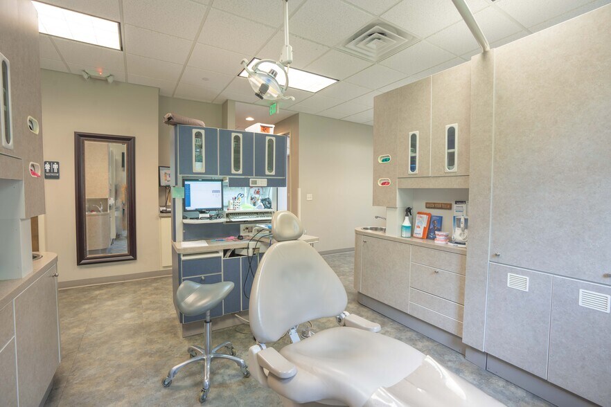 More Photos Of 1941 S Germantown Rd, Germantown Medical For Lease