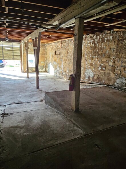 More Photos Of 5262 Bouldercrest Rd, Ellenwood Light Manufacturing For Sale