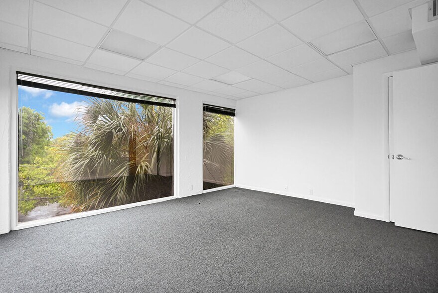 More Photos Of 150 E Davie Blvd, Fort Lauderdale Medical For Lease