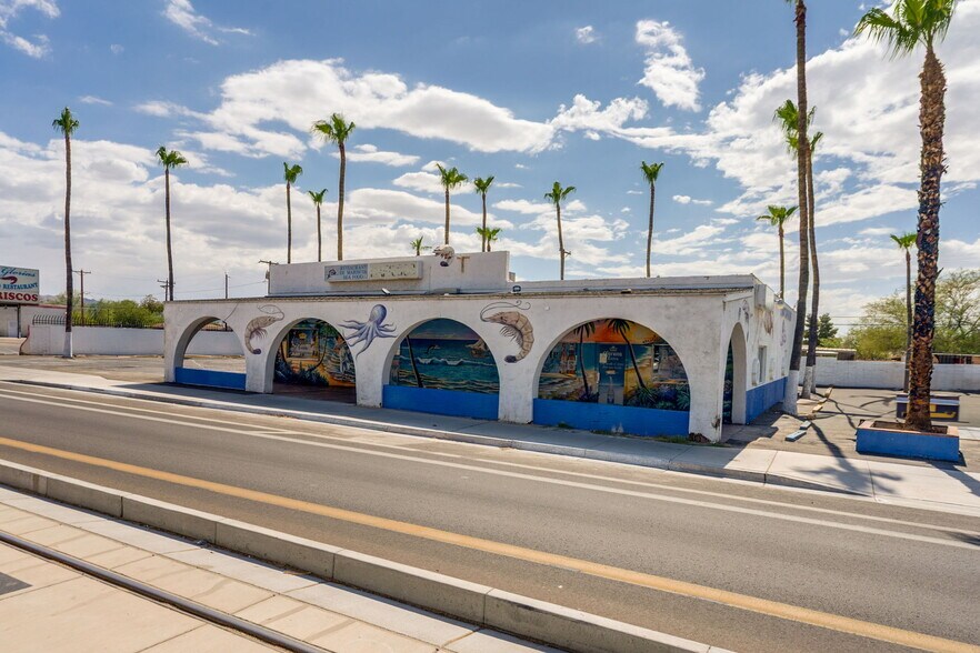 More Photos Of 5222 S Central Ave, Phoenix General Retail For Sale