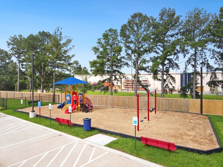 More Photos Of 10317 Lake Rd, Houston Apartments For Sale