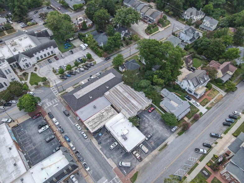 More Photos Of 14 Brown St, Newnan Office For Sale